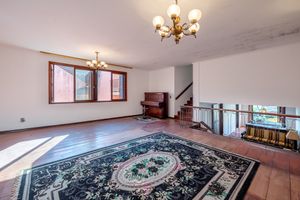 Image 8 - 261681