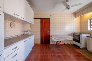 Image 32 - 261681