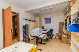 Image 12 - 262731