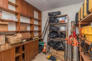 Image 17 - 262731