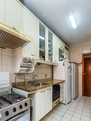 Image 29 - 262946