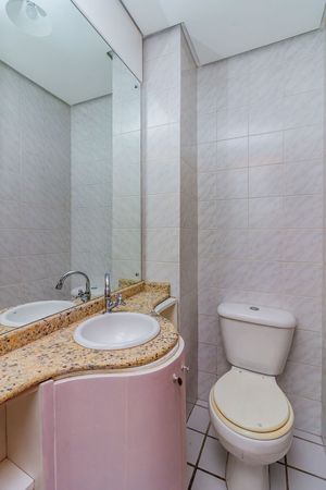 Image 11 - 263158