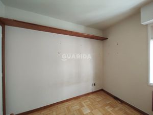 Image 26 - 263826