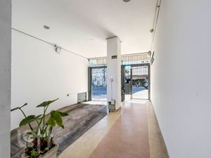 Image 34 - 265611