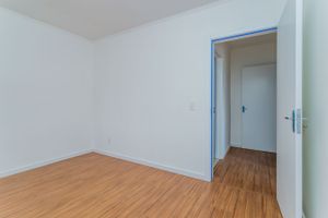 Image 17 - 265835