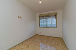 Image 17 - 265982