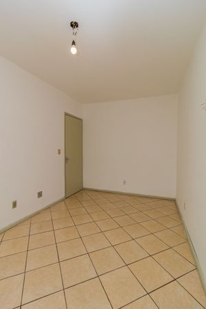 Image 19 - 265982