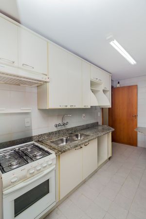 Image 32 - 266161