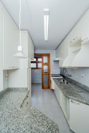 Image 34 - 266161
