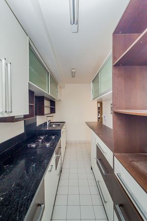 Image 31 - 266304