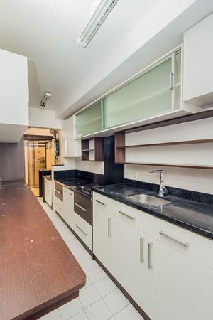 Image 33 - 266304