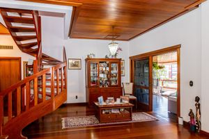 Image 11 - 266410