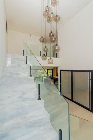 Image 20 - 266421