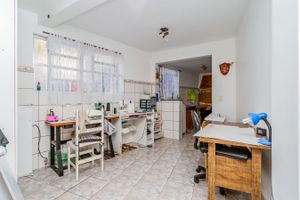 Image 20 - 266424