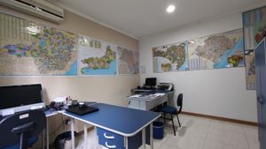 Image 1 - 266561