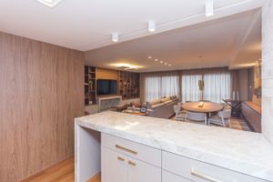 Image 15 - 266747