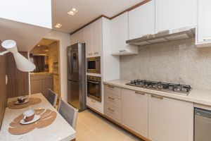 Image 24 - 266747