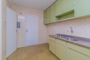 Image 21 - 266750