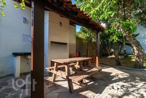 Image 36 - 266832