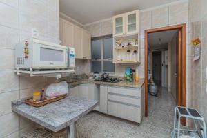Image 14 - 266949