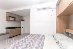 Image 3 - 267003