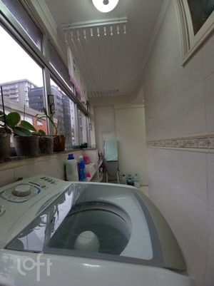 Image 19 - 267102