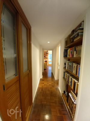 Image 23 - 267102