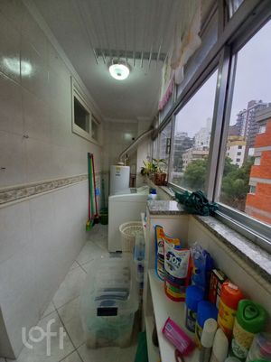 Image 18 - 267102