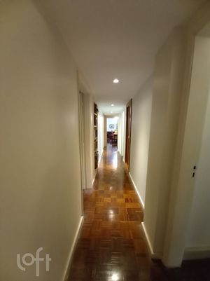 Image 39 - 267102