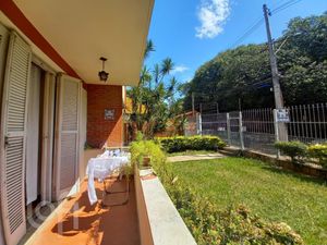 Image 17 - 267200