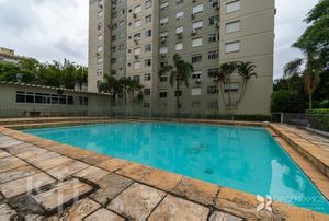 Image 37 - 267250