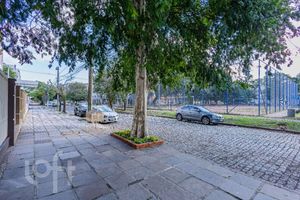 Image 18 - 267382