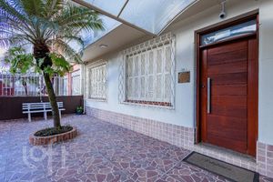 Image 17 - 267382