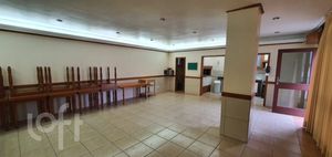 Image 12 - 267625