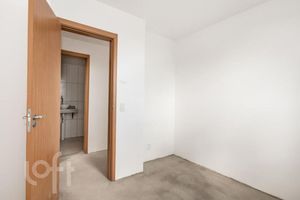 Image 13 - 267651