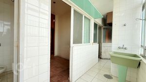 Image 25 - 267798