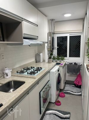 Image 1 - 267898