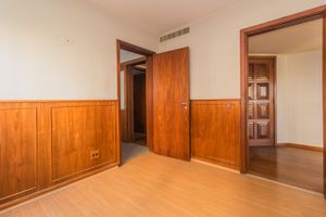 Image 31 - 267950