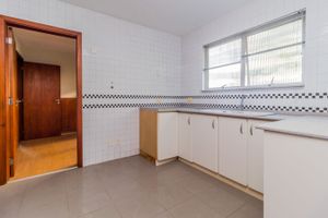 Image 34 - 267950