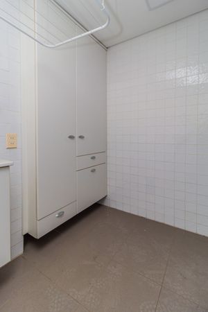 Image 36 - 267950