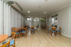 Image 34 - 268018
