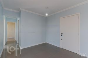 Image 3 - 268018