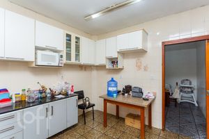 Image 19 - 268023