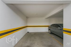 Image 33 - 268110