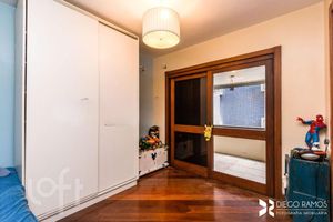 Image 15 - 268546