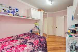 Image 8 - 268581
