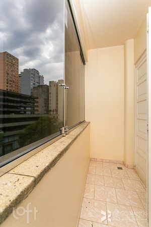 Image 27 - 268605