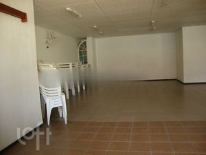 Image 18 - 268623