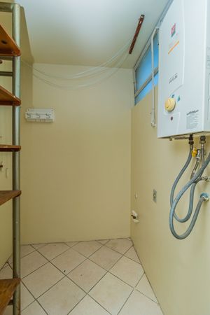 Image 23 - 268817