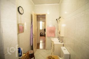 Image 17 - 269012